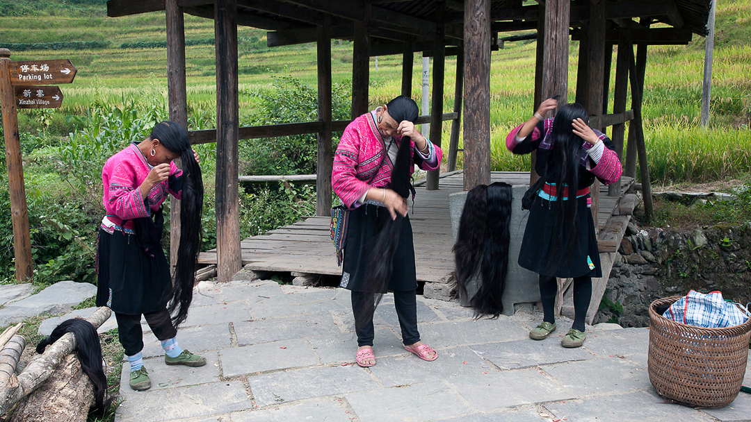 Miao woman  setting hair cp